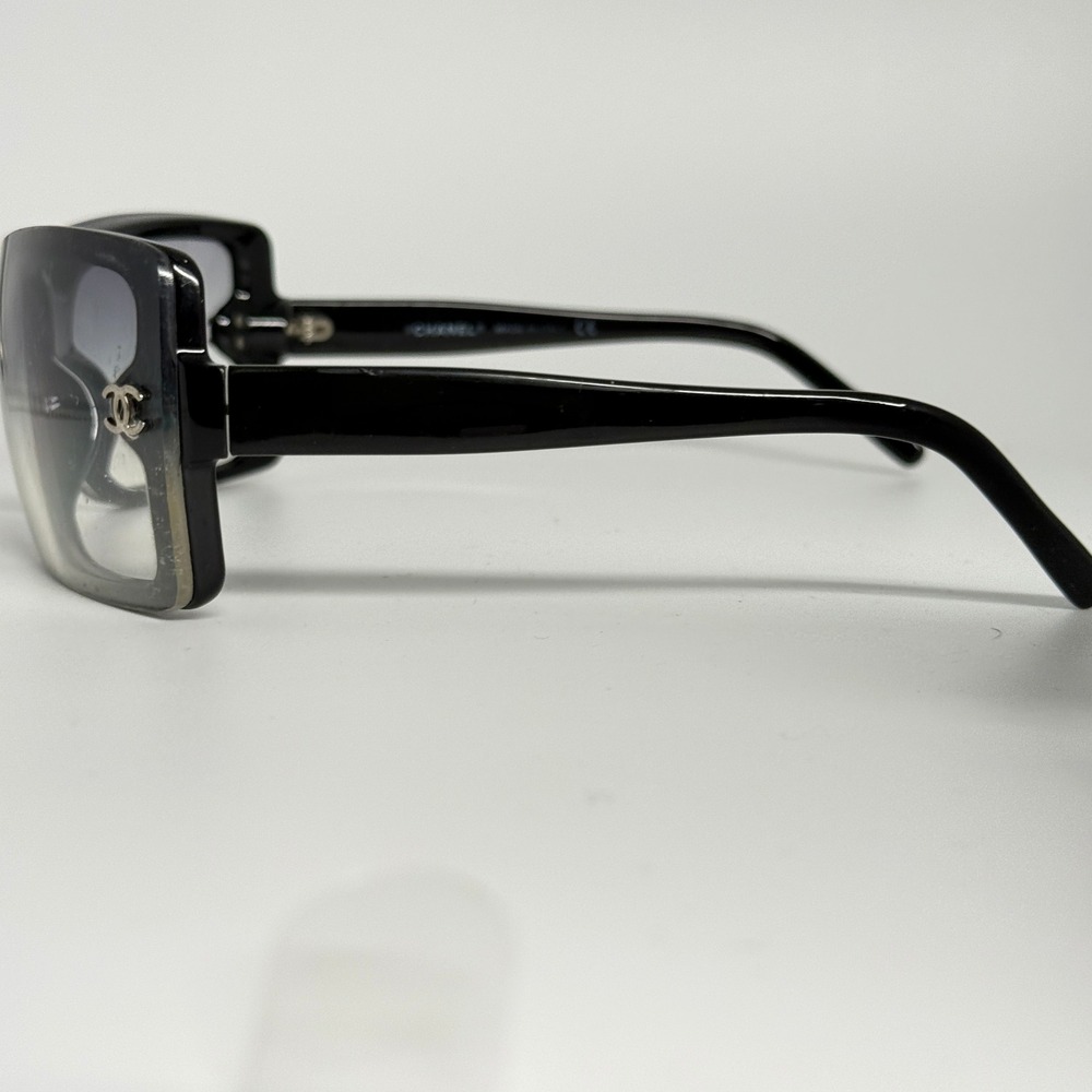Chanel 5065 c.501/8G Small Sunglasses Black Square CC Logo Made in Italy - Picture 2 of 7